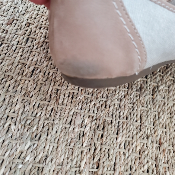 Clark's shoes - Picture 4 of 4